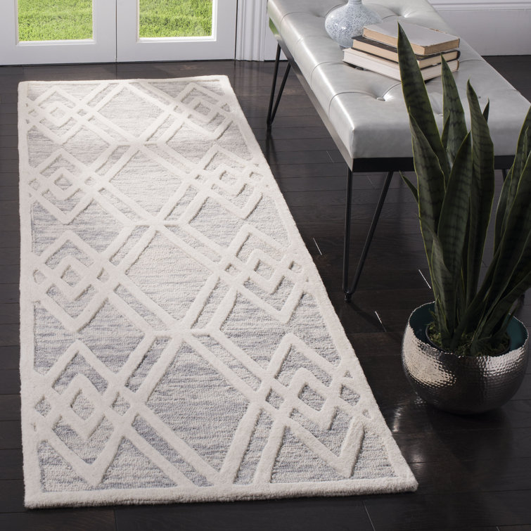 Deedgra Hand Tufted Wool Geometric Rug