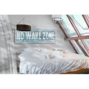Nom de famille «No Wake Zone» personnalisé sur métal