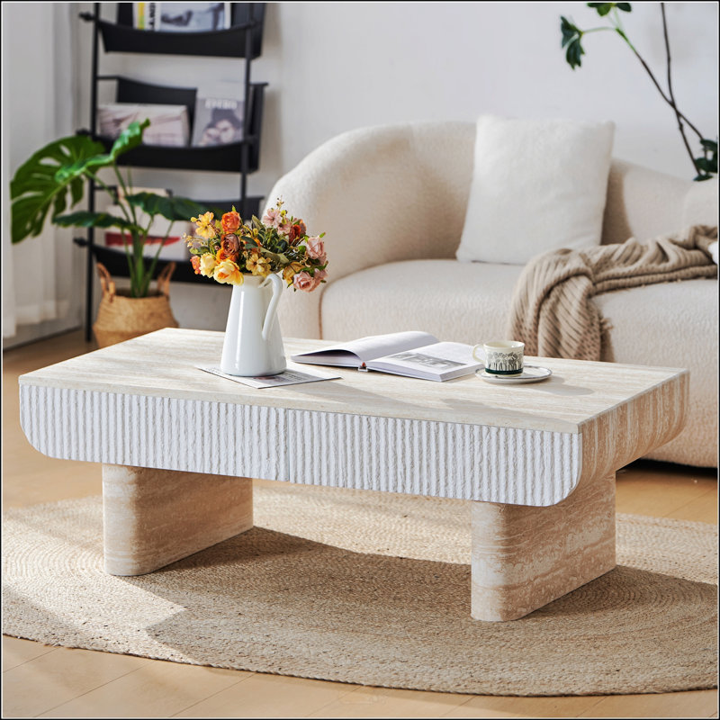 Table basse moderne Mid-Century avec plateau en faux marbre et tiroir cannelé, parfaite pour le salon et le bureau