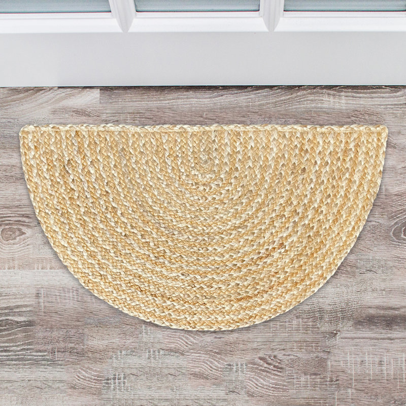 Tapis naturel tressé à la main, Demi-cercle 1 pi 6 po x 2 pi 6 po