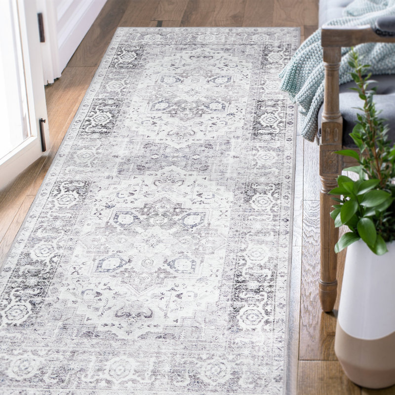 Tapis oriental en polyester tissé à la machine en gris, Tapis de couloir 2 pi x 5 pi