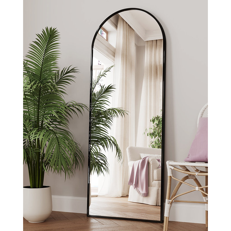 Miroir surdimensionné arqué en métal surdimensionné, 64 po x 21 po, Noir