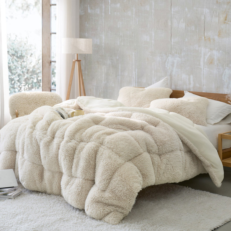 Alaskan Winters Coma Inducer Oversized Comforter, Beige, Full Comforter