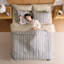 Ensemble d'édredon à lit rayé 7 pièces avec draps et taies d'oreiller Nestl-128727130-128727136