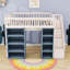 Lit mezzanine double en bois avec escalier et rideau