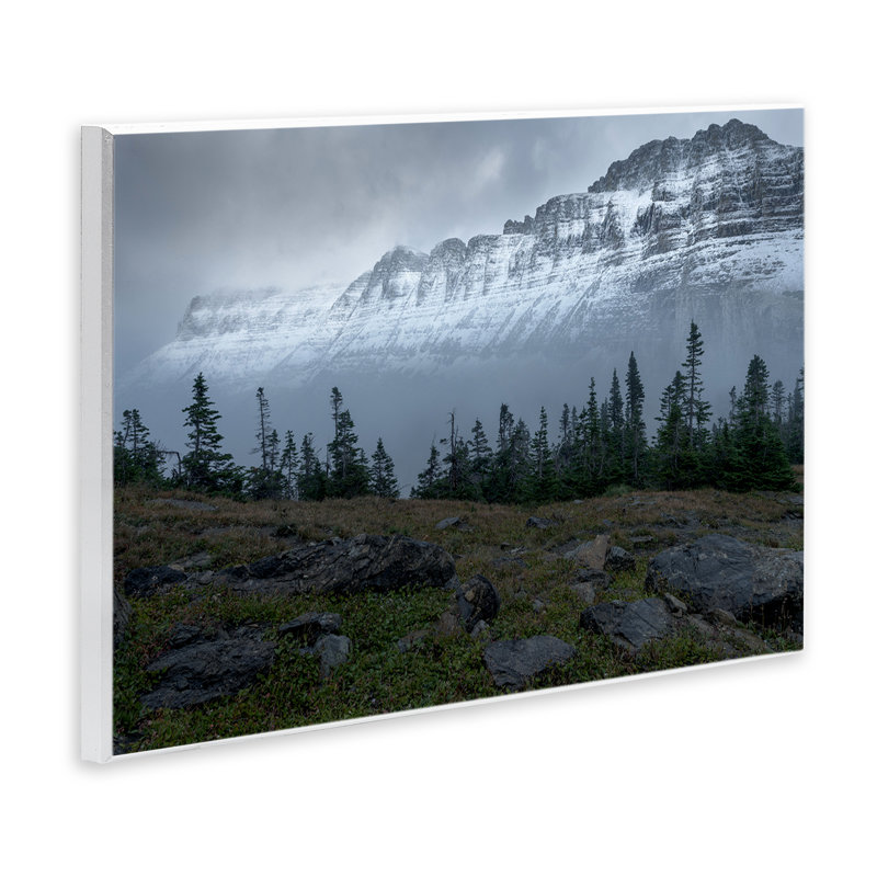 «First Snow Mountains», art mural par Hunter Page, H 13 po x l 19 po