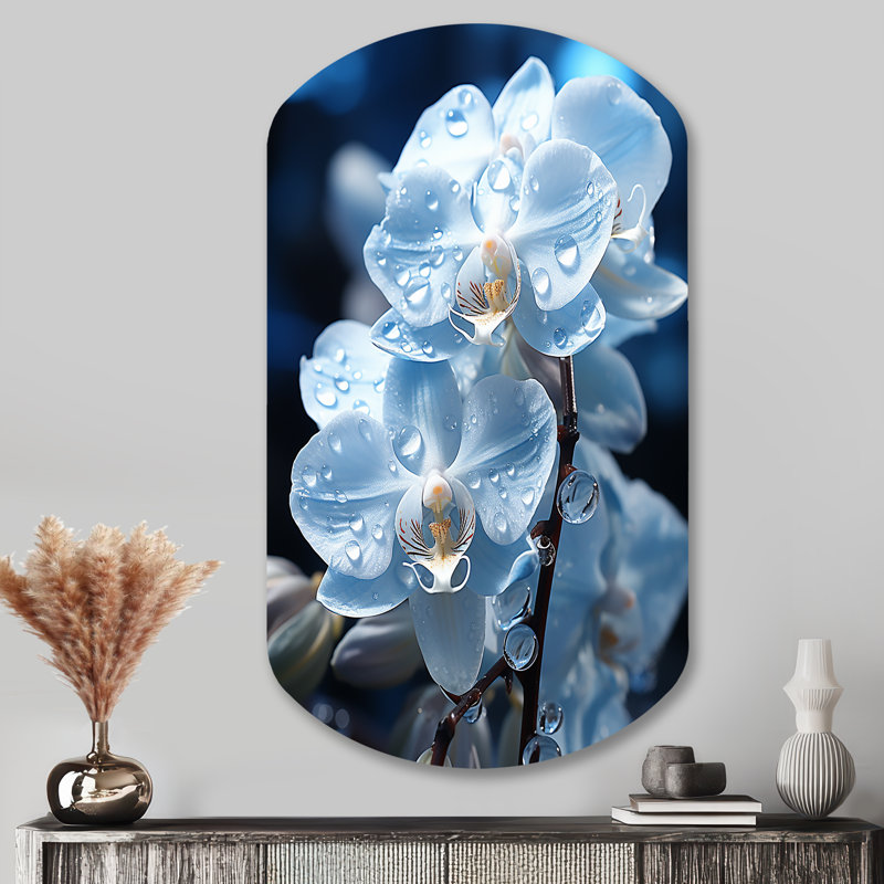 Orchidées nacrées bleues sur fond blanc, H 43 po x l 23 po