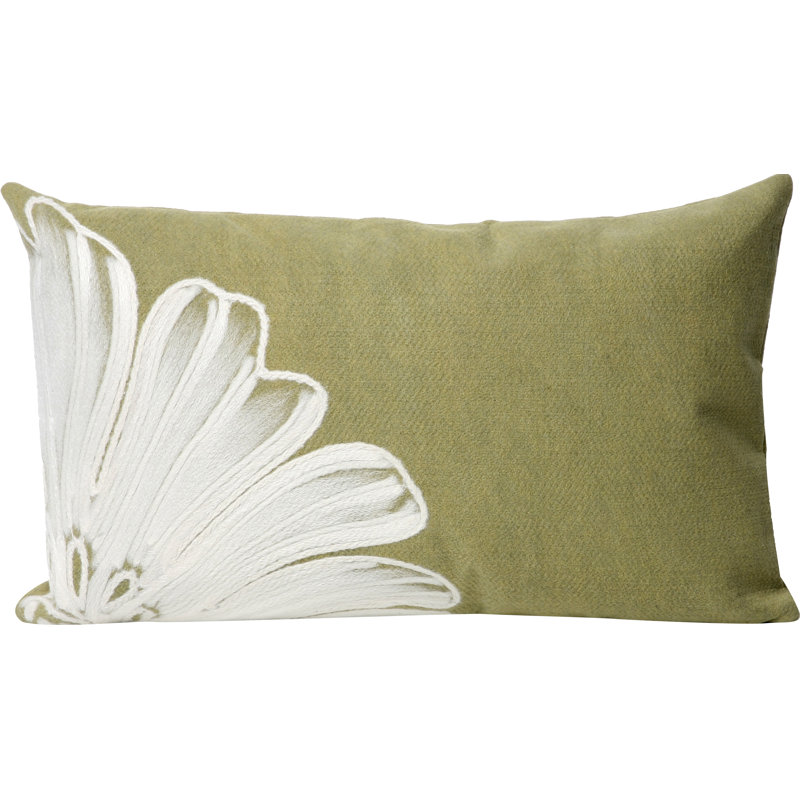 Antique Medallion Indoor/Outdoor Lumbar Pillow, Green