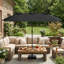 Parasol de patio simple à double face résistant aux intempéries de 15 pieds avec manivelle et base pour une utilisation dans la cour arrière au bord de la piscine