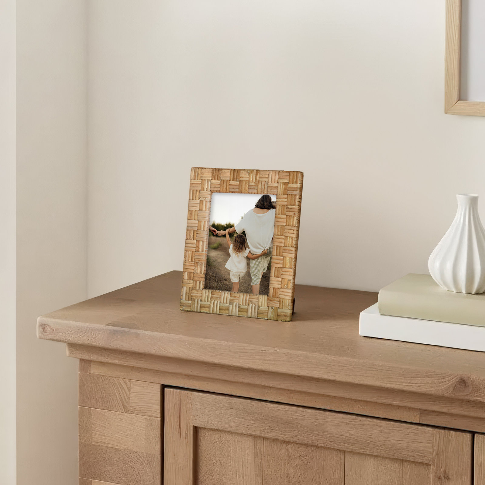 Alodee Natural Wicker / Rattan Picture Frame with Mat, 5" x 7"