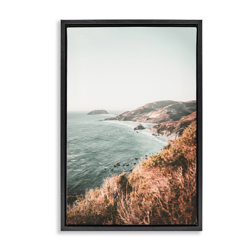 Cadre flottant Scenic Big Sur Coastline, design par Sissi et Seb, H 25 po x l 17 po, Cadre flottant noir de jais