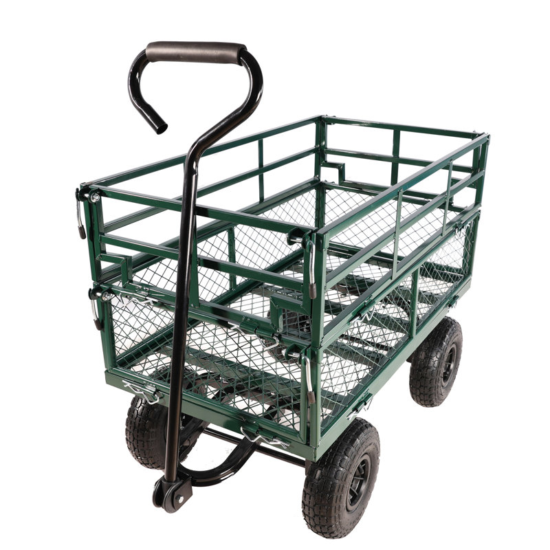 Les chariots de chariot de jardin facilitent le transport du bois de chauffage