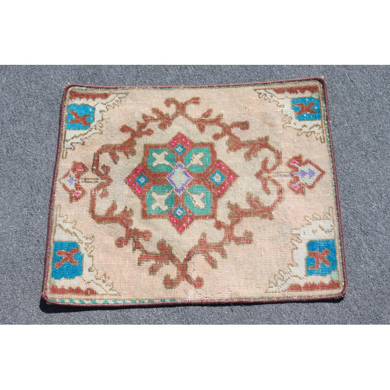 Vintage Beige Wool Turkish Oushak Rug - Small Kitchen Accent and Entryway Decorative Rug