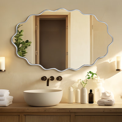 Metal Wavy Mirror