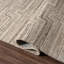 Tapis d'intérieur en mélange de laine à motif géométrique moderne taupe Bove-129907706