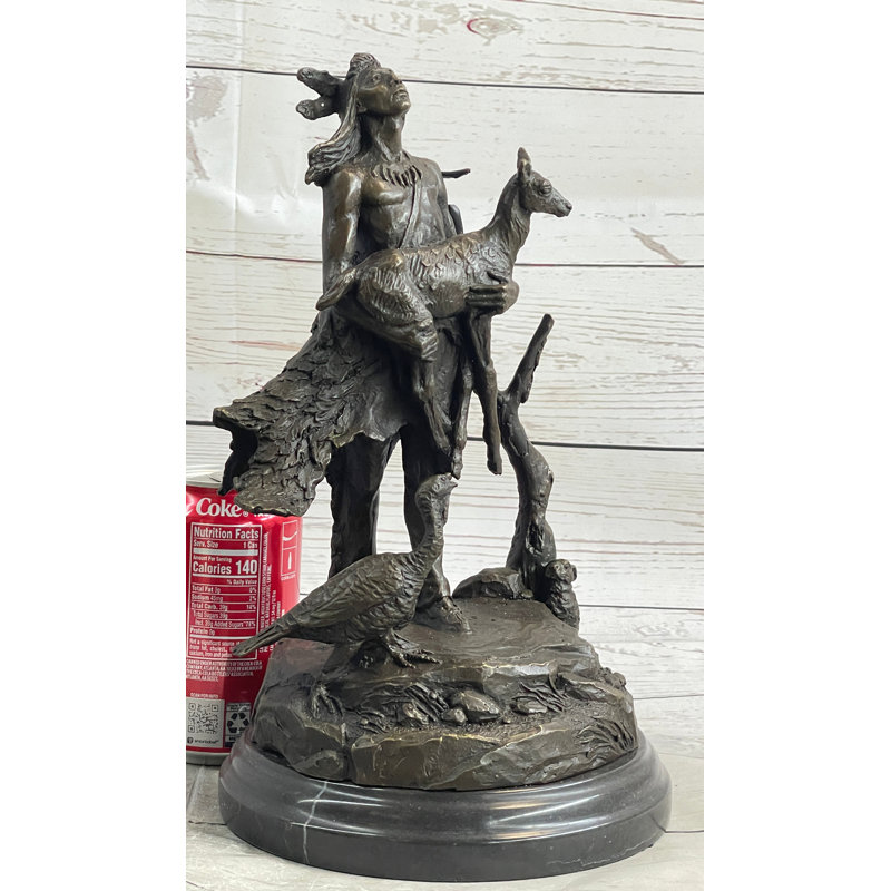 Figurines et sculptures