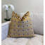 Housse de coussin en velours Domino-108655385-113114582