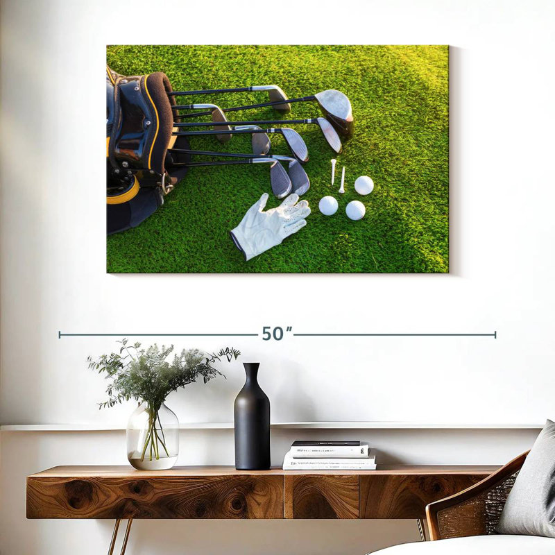 Équipement de golf Sireci sur l'herbe, H 26 po x l 39 po