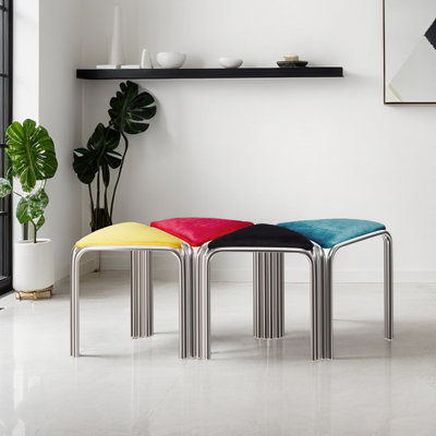 18 In.Velvet Padded Seat Stackable Triangular Bar Stool Set Of 4