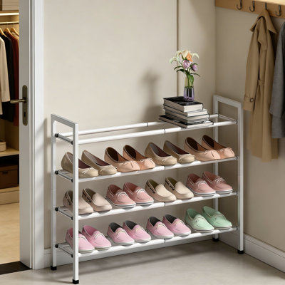 Range-chaussures en métal