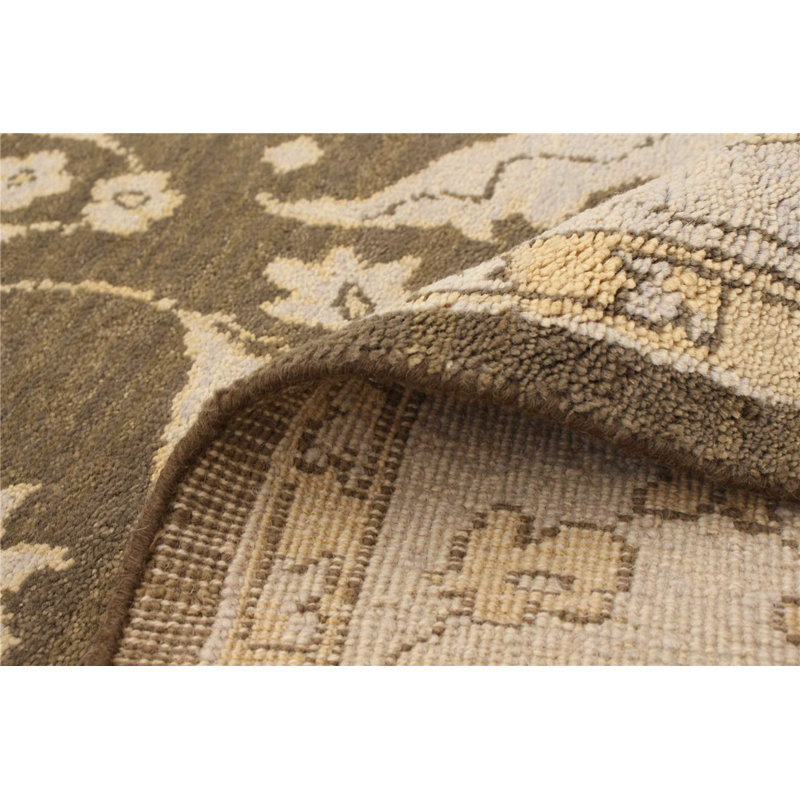 Tapis en laine 6 pi x 9 pi 7 po main one-of-kind-noué la 2010 ushak crème Schum