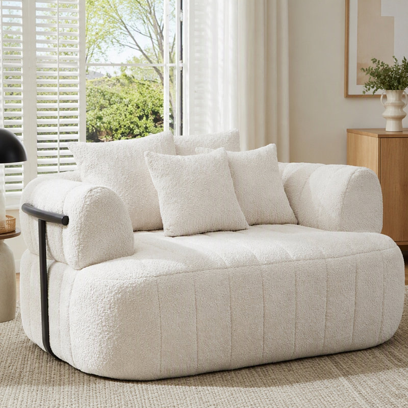 Fauteuil surdimensionné de 64 po avec méridienne et siège désossé 64 po, Beige bouclé