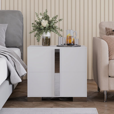 Table de bout moderne avec tiroirs, table de chevet élégante avec pied en métal, table de chevet en bois avec poignées en métal en miroir, table de bout avec canapé pour le bureau de la chambre à coucher, blanc