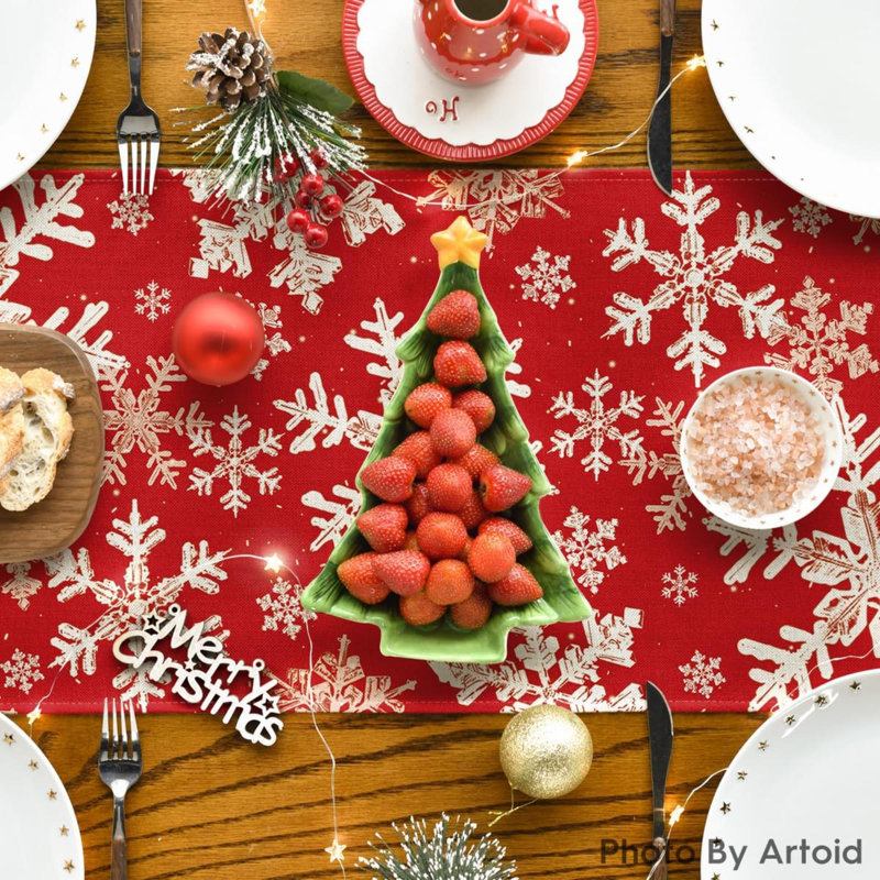 Snowflakes Christmas Table Runner, Seasonal Winter Holiday Kitchen Dining Table Decoration For Home Party Decor, Red