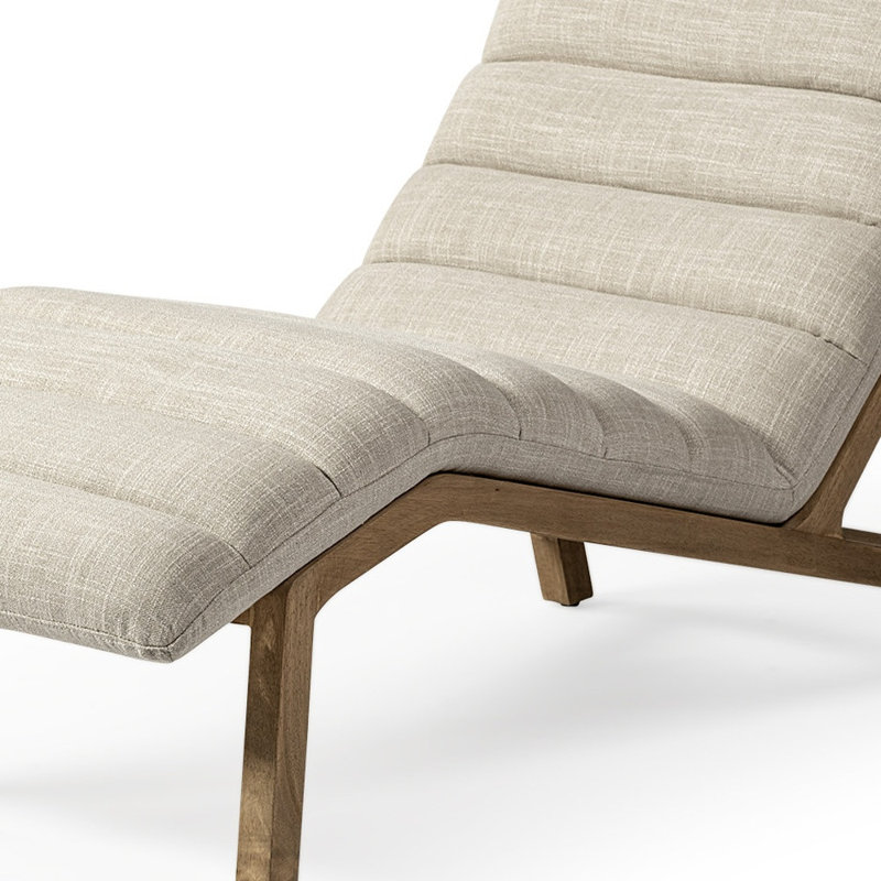  Chaise longue capitonnée en tissu crème avec accents bruns