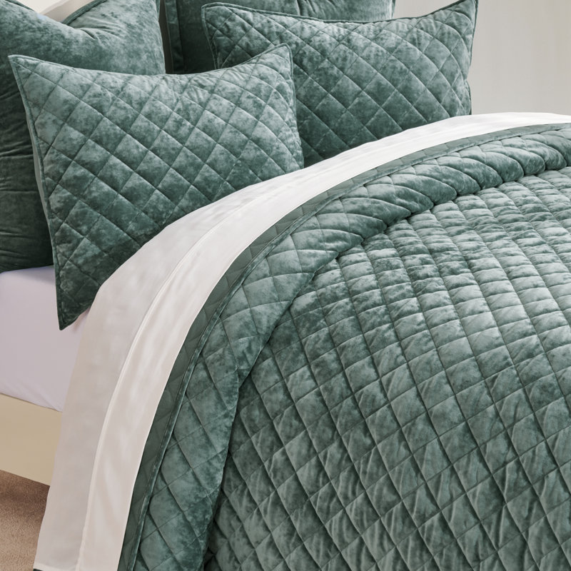 Luxury Diamond Crushed Velvet Quilt Set, Dark Green, Queen Quilt + 2 Queen Shams