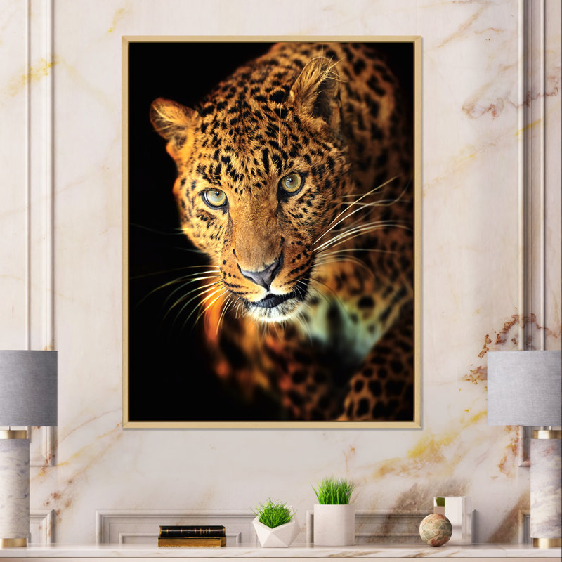 Portrait d'un léopard - reproduction sur toile, H 32 po x l 24 po, Cadre flottant en érable