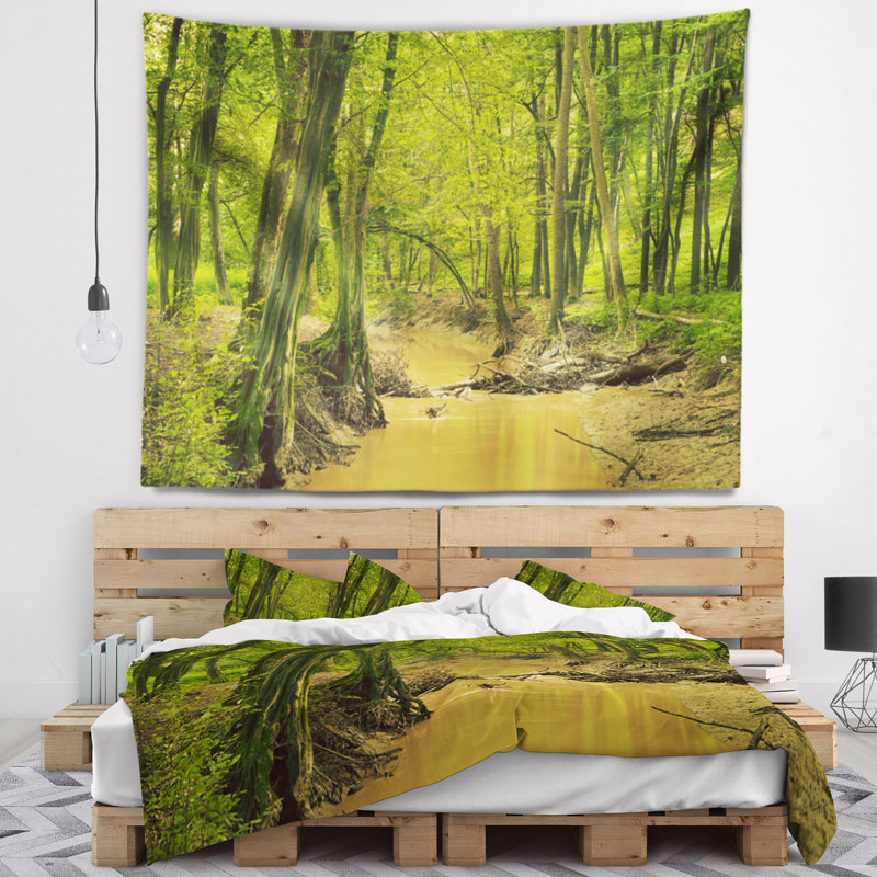 Tapisserie de forêt vert sauvage creek, H 68 po x l 80 po