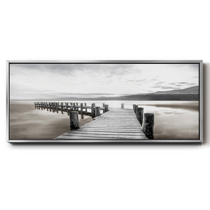 «Misty Morning Dock», reproduction sur toile encadrée, Argent, H 12 po x l 30 po x P 1,5 po