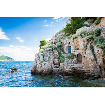 Bellandra Doors On A Cliff In Split, Vienna - photographie sur toile tendue
