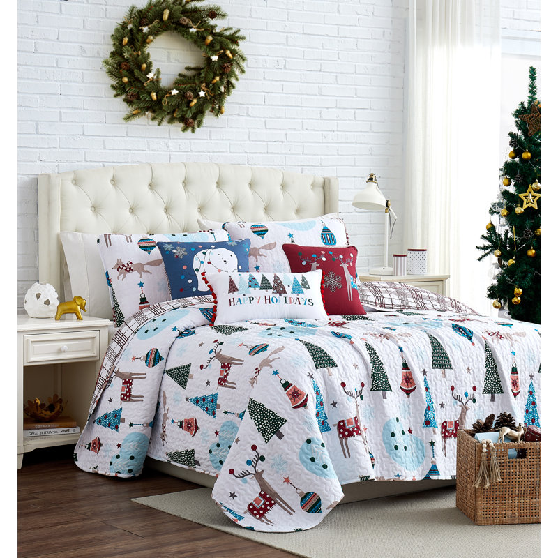 Winter Wonderland White/Blue Microfiber Reversible Quilt Set, Queen Quilt + 5 Additional Pieces