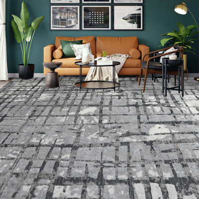 Windsom Abstract Area Rug in Sliver/Charcoal