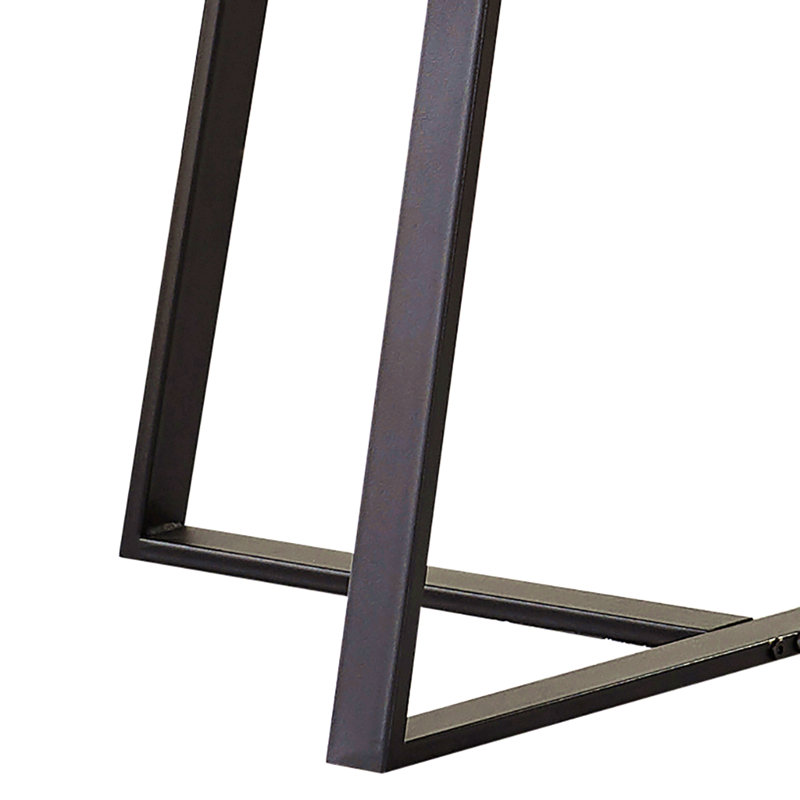 Table basse blanche en faux marbre et noir mat