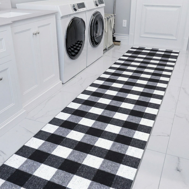 Homeline Non-Slip Rubberback Checkered Buffalo Plaid Indoor Runner Rug, Grayscale, Runner 2'7" x 11'