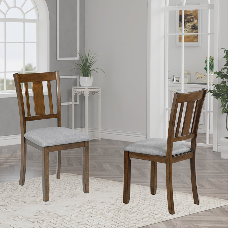 De 4 chaises de salle à manger en bois de noyer - rembourrées pour une expérience confortable - 4 sièges de style élégant