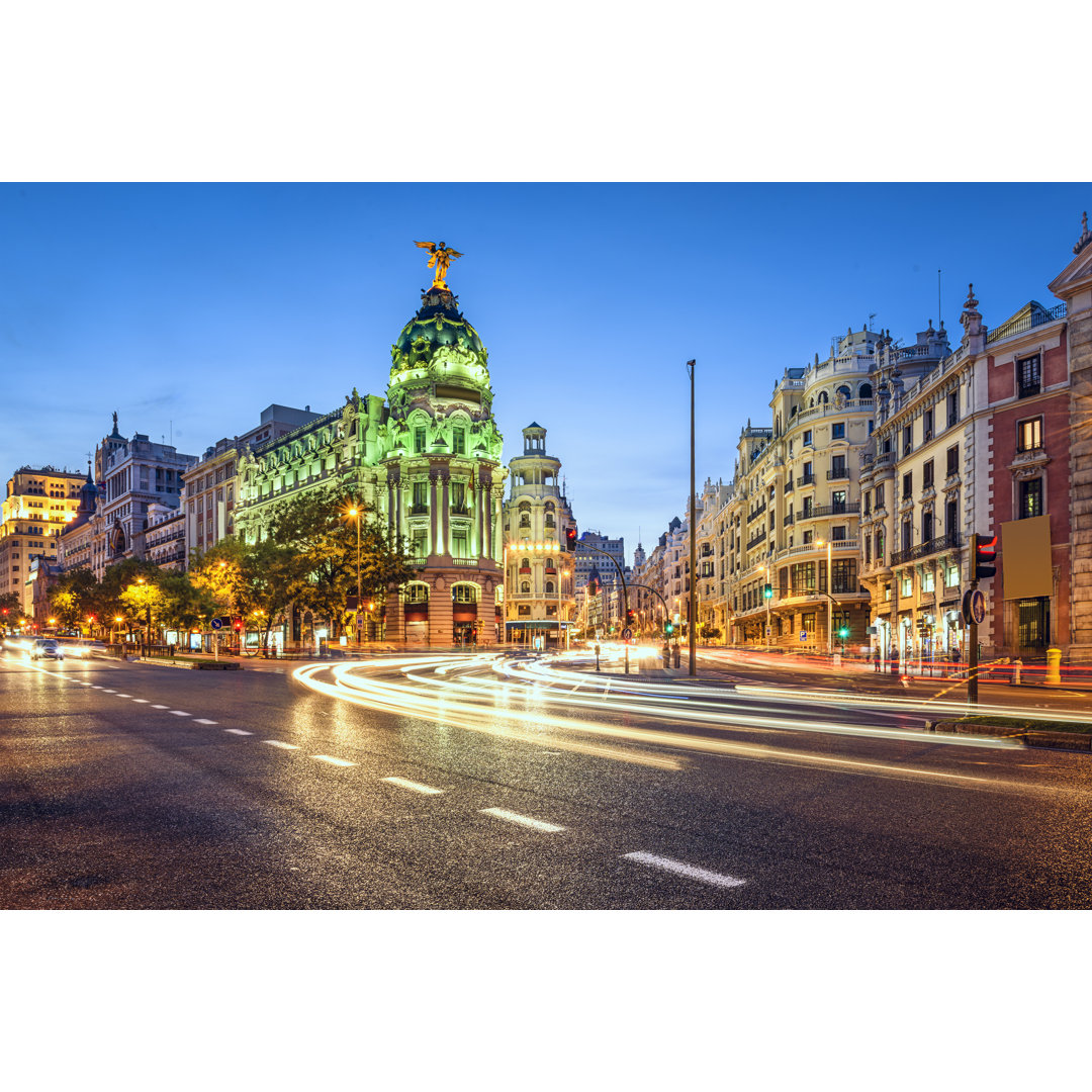 Gran VãA, Madrid, Spanien von SeanPavonePhoto - Leinwand-Kunstdrucke