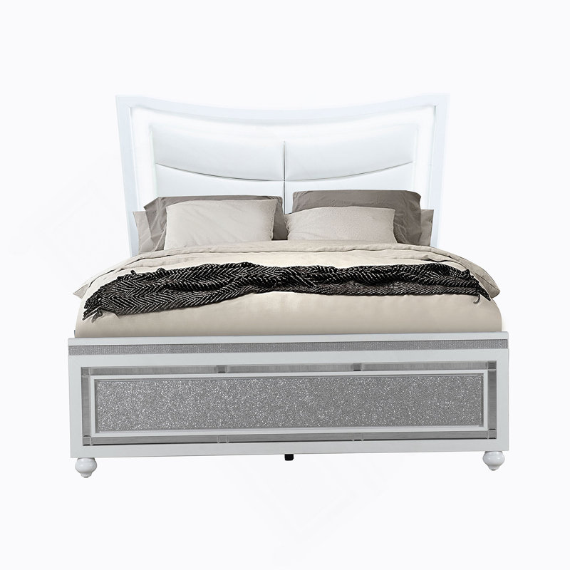 Maloise White Queen Bed, Queen