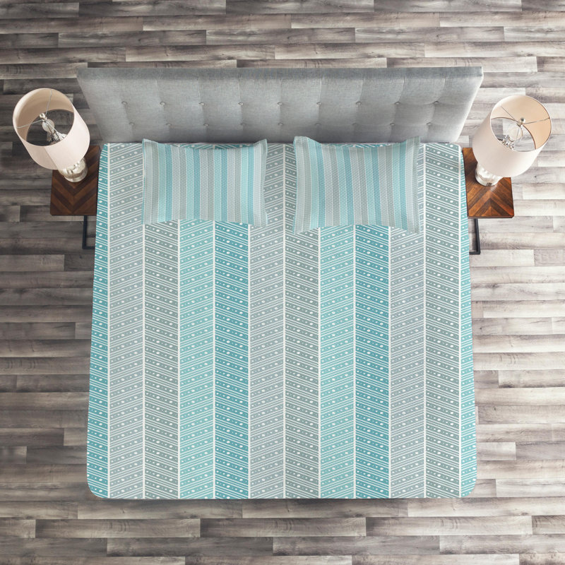 Polyester Geometric Shapes Coverlet, King Bedspread + 2 Shams