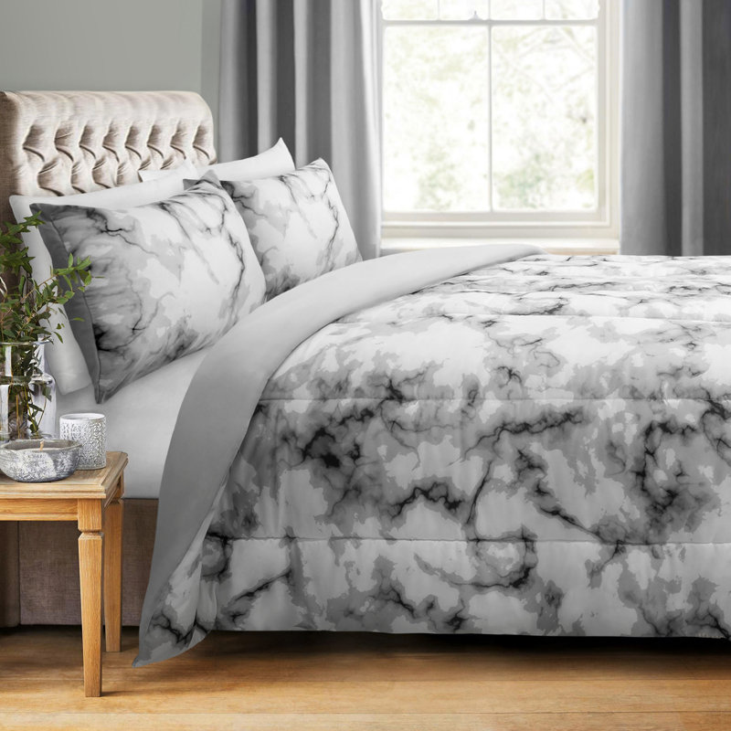 Polyester Camouflage Bedding, Queen Comforter + 2 Shams