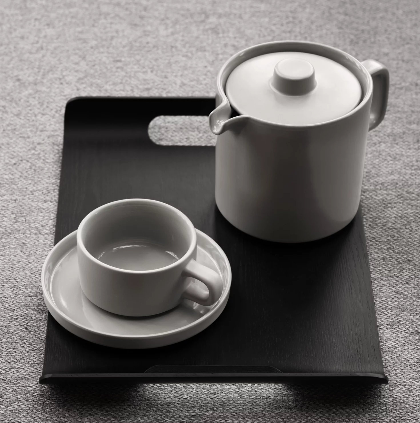 Pilar Stoneware Teacup, Moonbeam