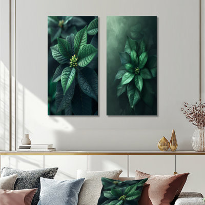 Green Poinsettias Elegance I - Ensemble de 2 pièces d'art mural poinsettias