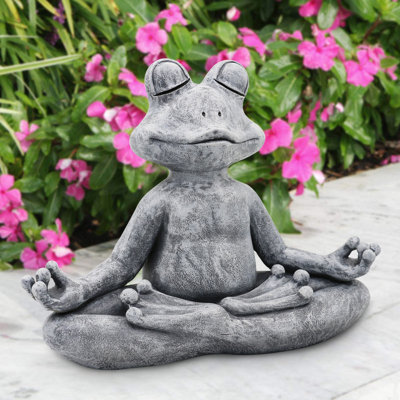 Darlie Plastic Garden Statue
