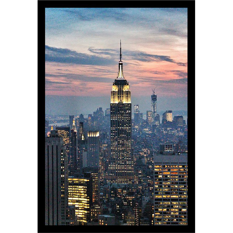 Empire State Building at Sunset - Reproduction de photo sur papier encadrée