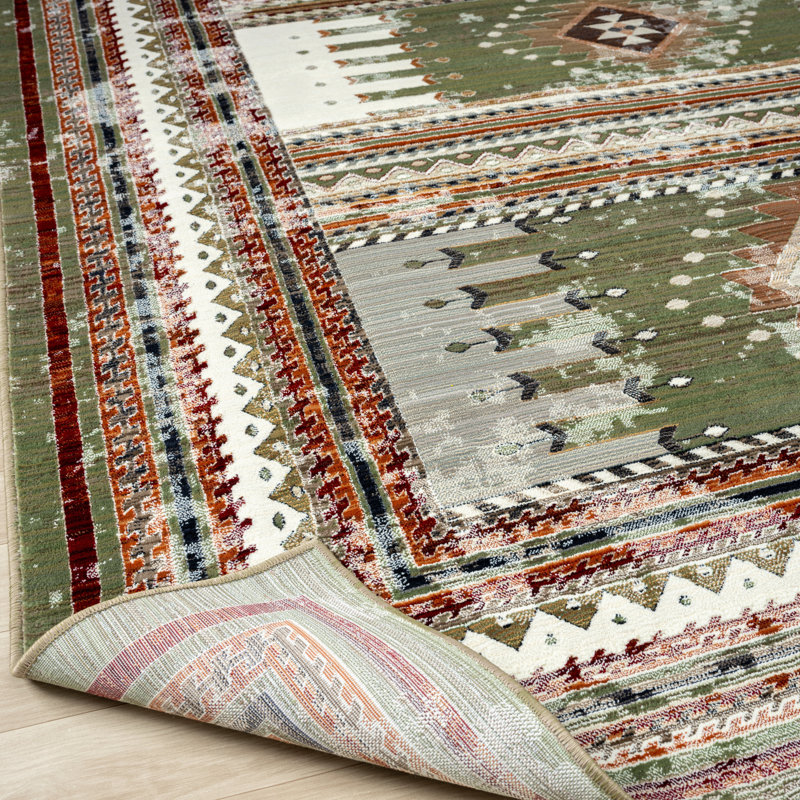 Stepheon Southwestern Area Rug in Green, Rectangle 5'2" x 7'8"