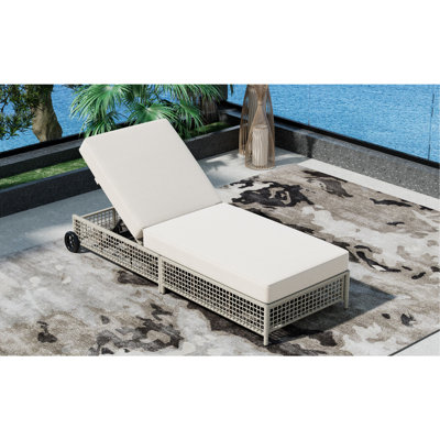 Méridienne d'extérieur TREXM, méridienne de patio avec dossier à 5 positions, méridienne d'extérieur en rotin avec coussin et roulettes pour bord de piscine, jardin, jardin (coussin beige + blanc crème)