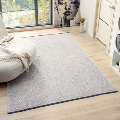Modern Farmhouse Diamond Pattern Non-Slip Washable Rug